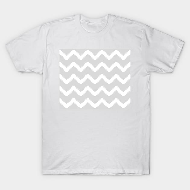 Zigzag geometric pattern - gray and white. T-Shirt by kerens